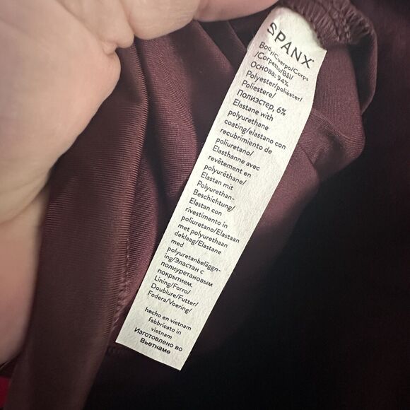 SPANX Faux Patent Vegan Leather Leggings M Ruby Pull On Skinny Party Club NEW - Picture 9 of 10